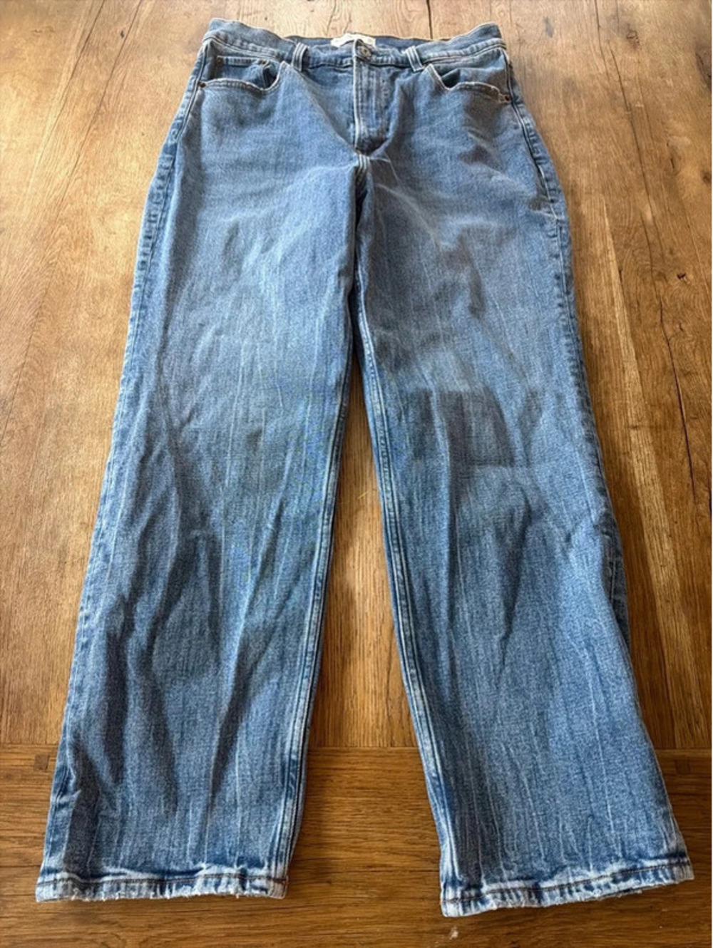Abercrombie & Fitch The Ankle Straight Ultra High Rise Jeans size 12